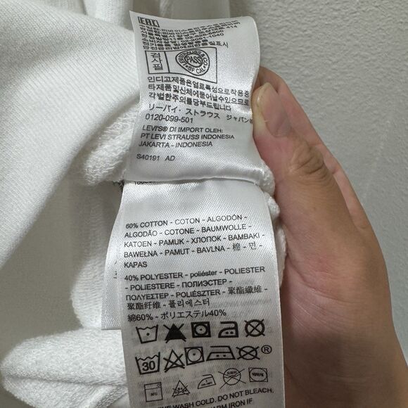 NEW Levi's Womens White Classic Logo Long Sleeve Crewneck Pullover Sweatshirt L - Picture 5 of 9